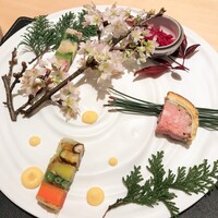 銀座 大石 - 桜を添えた八寸