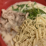 神戸牛らーめん　八坐和 - 塩白湯ラーメン　アップ