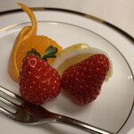 ふなや - 果物 愛媛の柑橘二種(せとか、はるか)、苺