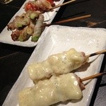 Kushiyaki Bisutoro Fukumimi - チーズ、アスパラ巻き、トマト巻き
