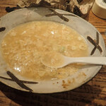 HOTJaJa - 「チータンタン」じゃじゃ麺食べ終わったお皿でいただくかき玉スープ。エコの先駆けな食文化ミャか。