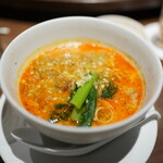 京鼎樓 - 担々麵