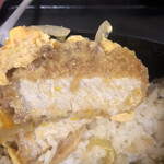 珍満 - カツ断面