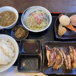 センバ商店 餃子部 - 