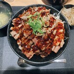 道頓堀肉劇場 - 