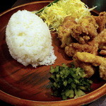 Torimaru - 鶏唐揚げワンプレート定食です