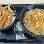 Yude Tarou Kazokamita Nadareten - 満腹五海老天丼セット　900円　大盛　100円