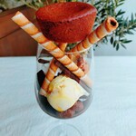 洋食ビストロ ハイカラ - 色んなチョコレートのパフェ