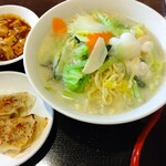 本格中華 淮香苑 - 海鮮湯麺