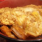 味べい - 玉子たっぷりのカツ丼！