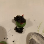 日光金谷ホテル - そら豆のクーリにキャビアを乗せて