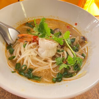 タイ料理 スワンナプームタイ_1