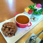 Organic Cafe koto-koto - Curry Plate
                      - Spiced Lentil Curry (Gluten-free)
                      - Quinoa Salad
                      - Soy Milk Yogurt (Plant-based probiotics)