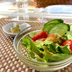 Resutoran Nipoto - ランチのサラダと小皿