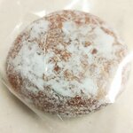 パリクロアッサン - 北海道粒あんドーナツ