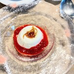 La Brianza - パンナコッタ苺のソースレモンとオレンジのピール甘煮。