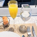 La Brianza - 国際女性デーに際しミモザで。オレンジとスパーリングワインの甘酸っぱい美味しさ♡