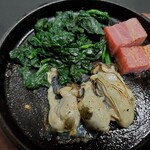 Kutsurogiya - 牡蠣とベーコンのソテー