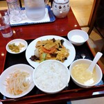 Keikourou - 豚肉とキクラゲの卵炒め　定食　全景