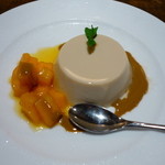 アスペルジュ・シェフズターブル - 紅茶のババロワ