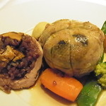 レストラン・セン - 黒米とフォアグラを詰めた鶉の壷蒸し焼き　冬トリュフの香り