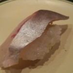 鮨おおすぎ  - シマアジ（250円）