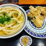 純手打ち讃岐うどん五郎 - あつあつうどん小
      ¥400
      まいたけ
      ¥140