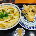 純手打ち讃岐うどん五郎 - あつあつうどん小
            ¥400
            まいたけ
            ¥140