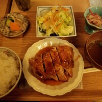 焼き鳥とワイン 萬鳥 祇園店 - 