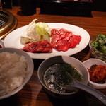 焼肉食べ放題 王道+ - 上焼肉定食１２８０円