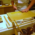 寿しの吉乃 - 桂剥きした沢庵を→