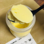 オズワルド珈琲店 - 「濃厚ミルクプリン」250円税込み♫ 口あたり滑らかな優しい味わいのプリンでした(●´ω｀●)