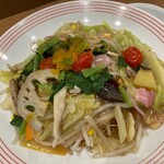 Ringahatto mikage kurasse ten - 彩り野菜の皿うどん