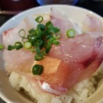 塩そば専門店 桑ばら - ホウボウの昆布締め丼とホウボウ出汁のかけそば定食