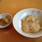 笑口房 - 副菜、人参ニョッキのクリーム煮と搾菜