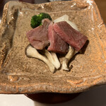 界 ポロト - 焼き物：白老牛と季節野菜の陶板蒸し焼き