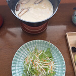 界 ポロト - 汁替わりの鮭とじゃがいものすり流し鍋