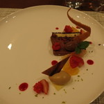 レストラン ツジ - ショコラのテリーヌ紅茶のグラス添え