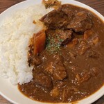 Ｇｒｉｌｌマッシュ - 牛すじ煮込みカレー