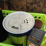 ラーメン二郎 - フタを取った瞬間の香りがｽｹﾞ~