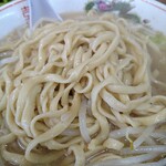 ラーメン二郎 - それなりに食べた後でこの量