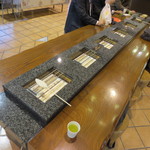阿部蒲鉾店 - コンロは７つあります。