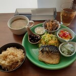 オモヤキッチン - 農家の昼ごはん　900円税込