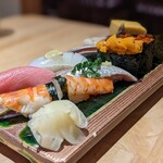 鮨 蒼井 - 握り　中トロ、スミイカ、コハダ、生トリ貝、車海老、鰯、ウニ、いくら、穴子