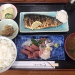 食事処 さいとう - サバ焼きとさしみ定食