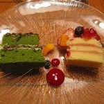 鎌倉山 - デザートはワゴンから抹茶ケーキとストロベリーショートケーキ