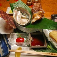 鎌倉山 本店 - 前菜盛り合わせ＠あわび、ばい貝、ほたて、フォアグラ、のちに焼きハマグリも加わってメインなみ！
