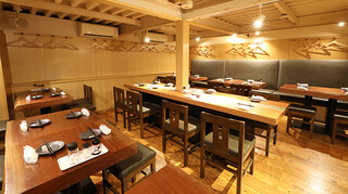 Izakaya Ookini - 1階内観