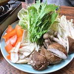 Ebiguruma - ここの鴨鍋は白菜ではなくキャベツで人参も入るのね。ちょっと珍しい。