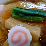 中華そば 深緑 - ナルト、材木メンマ、小松菜